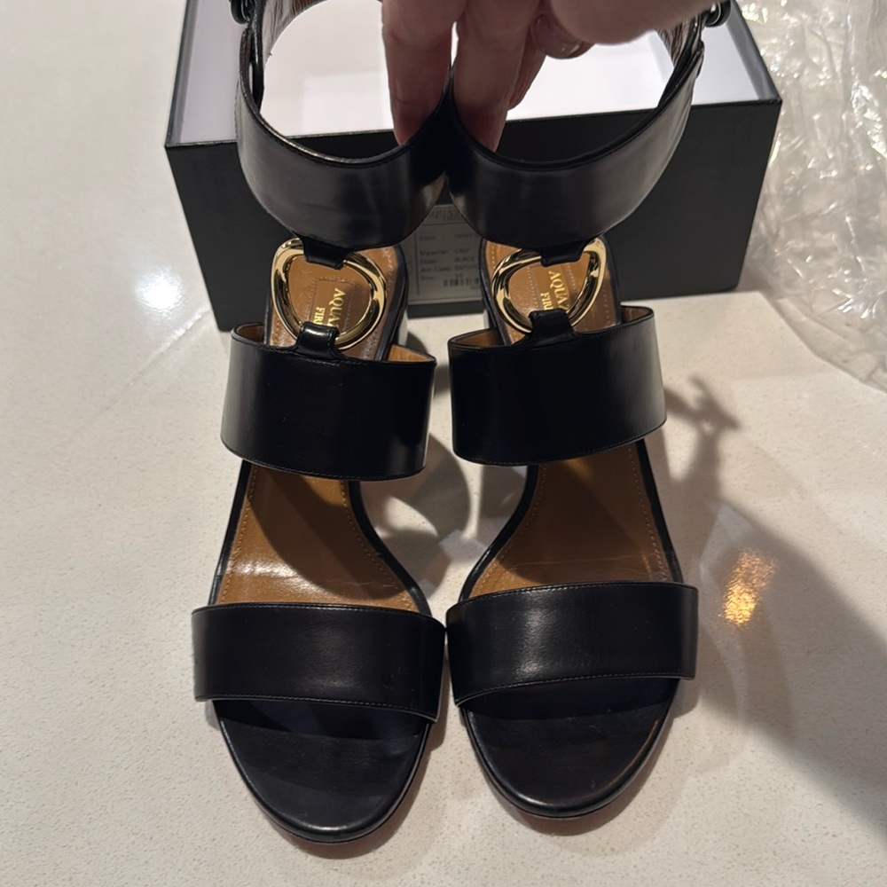 Aquazzura Safari Sandal. Size 39. Black leather